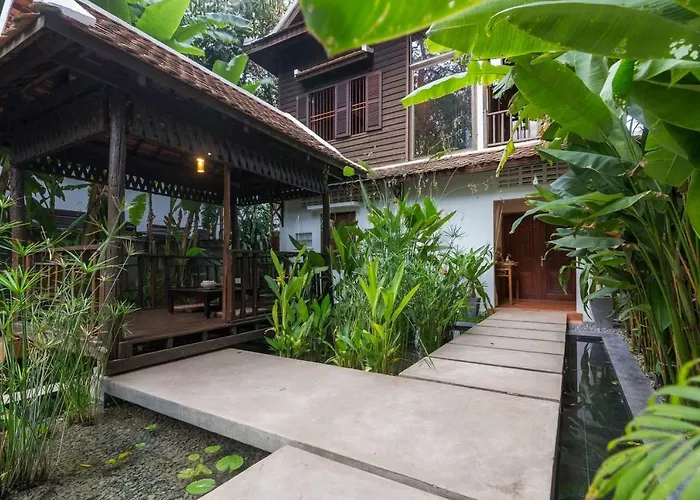 Wat Po House By Angkor *